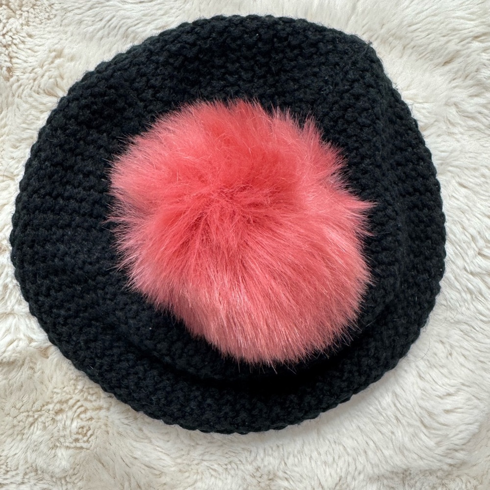 NWOT Anthropologie Women’s Black Wool Beanie with Pink Faux Fur Pom Pom - Picture 3 of 5